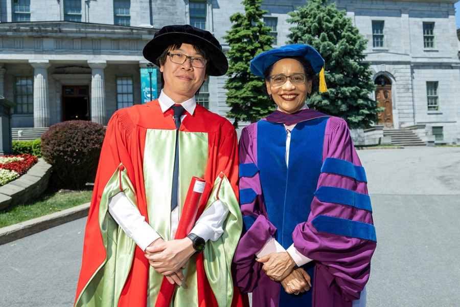 Professor Warut Khern-am-nuai, 2023 Morty Yalovsky Distinguished Teaching Award for the MBA Program and Yolande E. Chan, Dean of the Desautels Faculty of Management