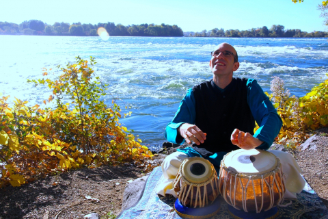 Montreal tabla virtuoso Shawn Mativetsky releases new solo album | Music -  McGill University