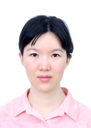 Qian Qiu's headshot